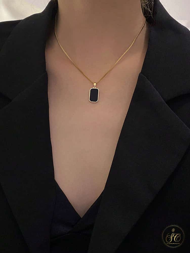 Timeless Chic Koreaninspired Geometric Oil Drop Pendant Necklace - SeoulChic.store